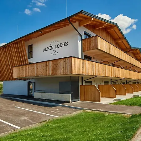 Alpinlodge شقة فلاخاو